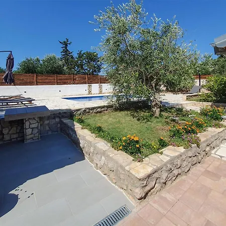 3 Bedroom Cozy In * Sukošan