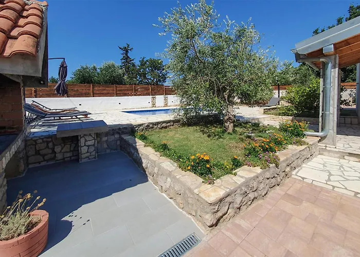 3 Bedroom Cozy In * Sukošan