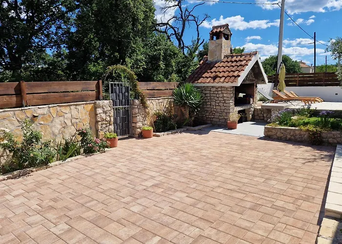 3 Bedroom Cozy In * Sukošan