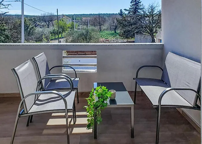 Дом отдыха 3 Bedroom Cozy In